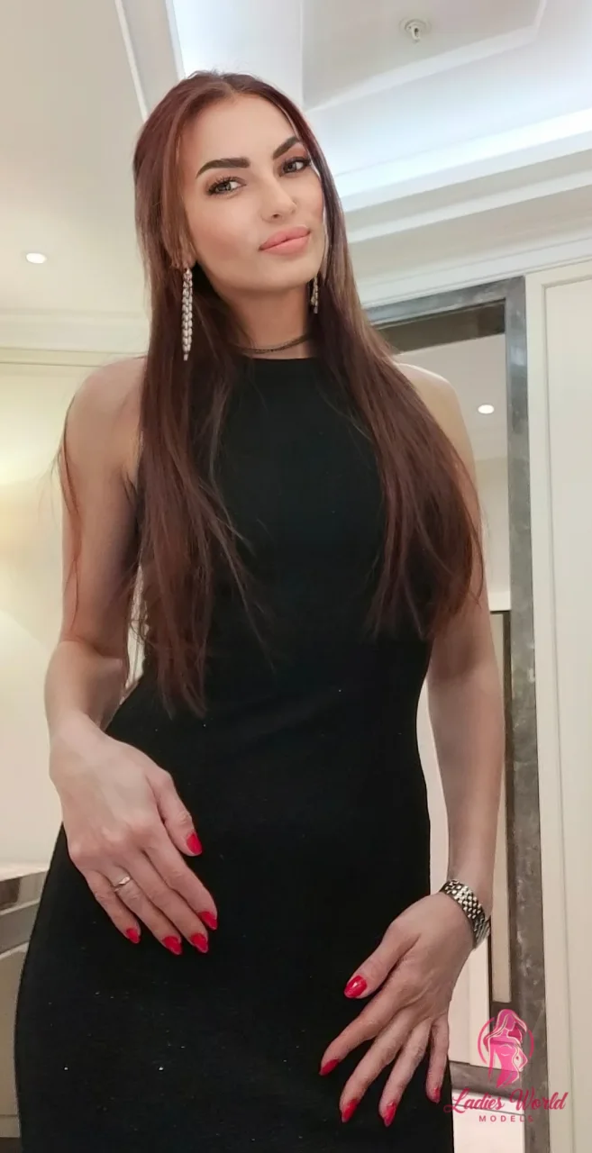 Яна фото 10 - Алматы, 20 лет, стройная, шатенка, 168 см, 53 кг, грудь 1 размер