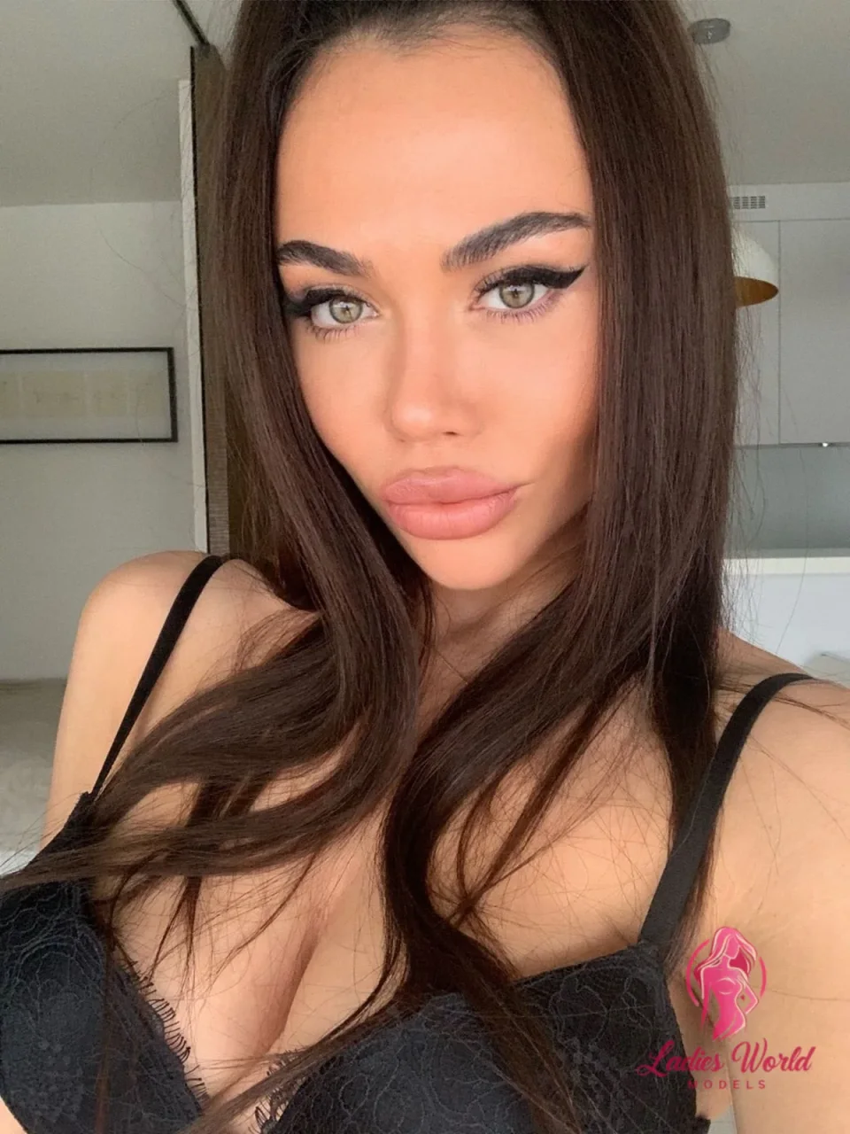 Юлиана фото 9 - Семей, 27 лет, обычная, черные волосы, 168 см, 54 кг, грудь 2 размер