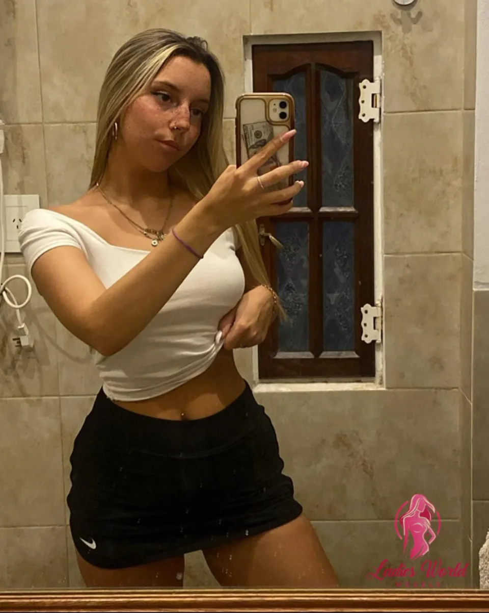 Алевтина фото 2 - Алматы, 26 лет, стройная, блондинка, 162 см, 59 кг, грудь 2 размер