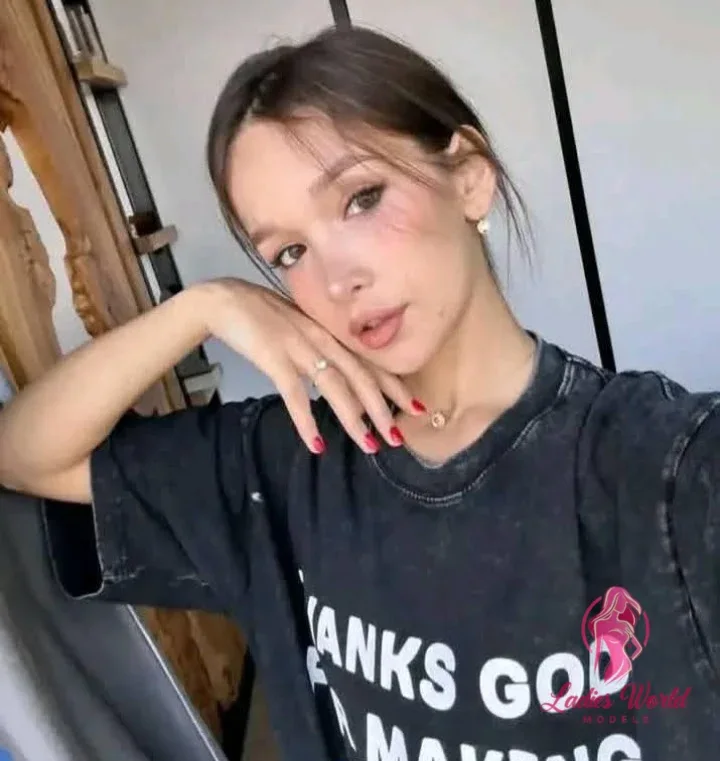 Анфиса фото 6 - Алматы, 30 лет, обычная, блондинка, 158 см, 50 кг, грудь 2 размер