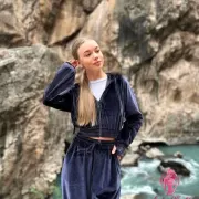 Гульфия фото 1 - Уральск, 25 лет, стройная, блондинка, 165 см, 49 кг, грудь 1 размер
