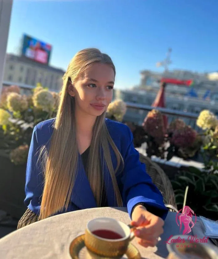 Гульфия фото 3 - Уральск, 25 лет, стройная, блондинка, 165 см, 49 кг, грудь 1 размер