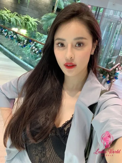 Дильнура фото 6 - Аксу, 23 года, стройная, черные волосы, 162 см, 51 кг, грудь 3 размер