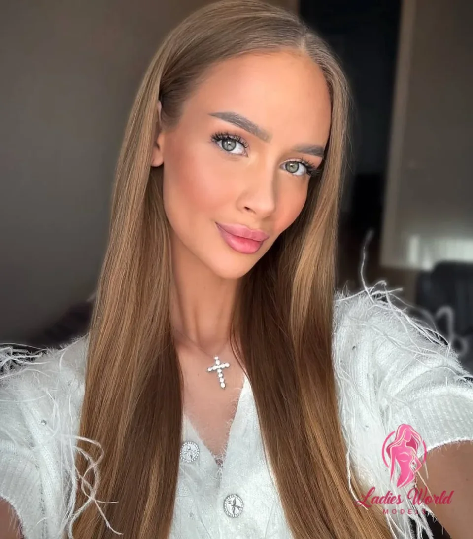 Даниэла фото 6 - Семей, 21 год, стройная, блондинка, 173 см, 51 кг, грудь 1 размер