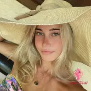 Нурлайым фото 2 - Алматы, 22 года, стройная, блондинка, 169 см, 54 кг, грудь 2 размер