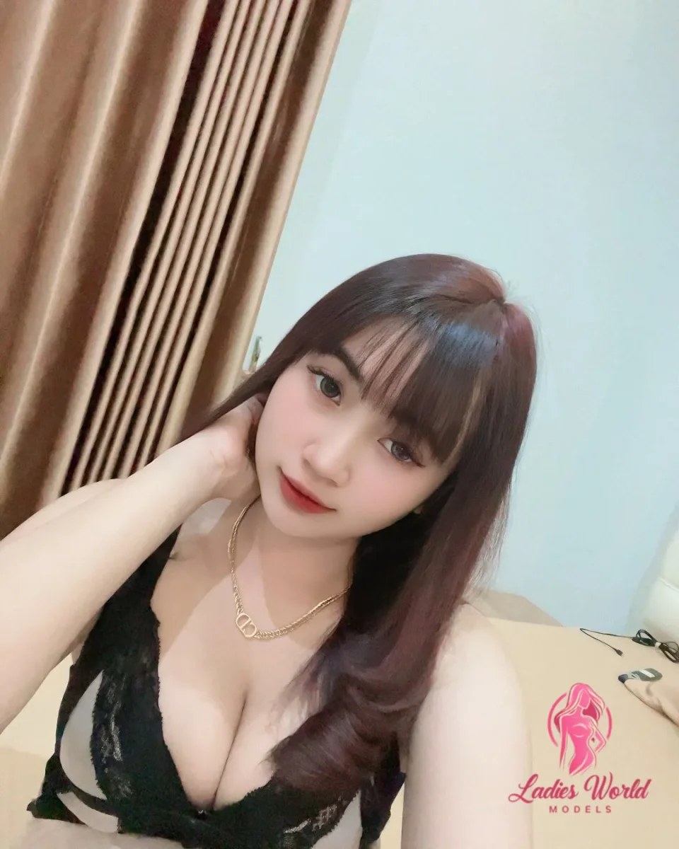 Адиляна фото 4 - Шымкент, 22 года, стройная, черные волосы, 168 см, 49 кг, грудь 3 размер
