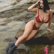 Карина фото 6 - Алматы, 21 год, стройная, шатенка, 170 см, 56 кг, грудь 3 размер