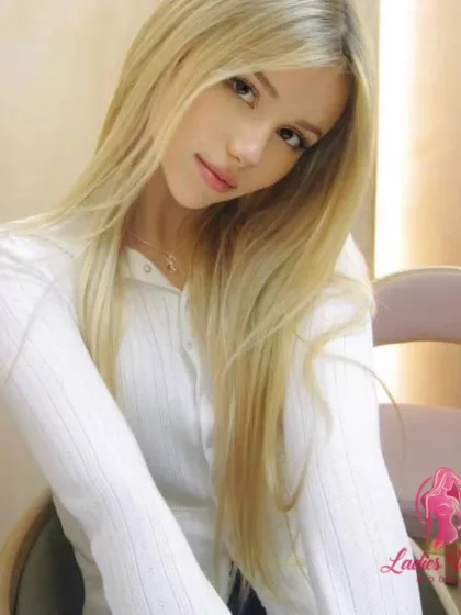 Эвелина фото 2 - Сарань, 25 лет, стройная, блондинка, 165 см, 49 кг, грудь 1 размер