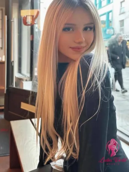 Эвелина фото 3 - Сарань, 25 лет, стройная, блондинка, 165 см, 49 кг, грудь 1 размер