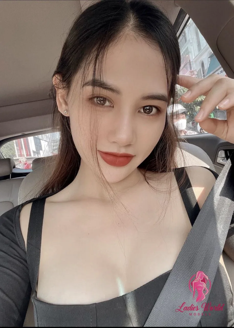 Руслана фото 3 - Алматы, 27 лет, стройная, черные волосы, 167 см, 50 кг, грудь 3 размер